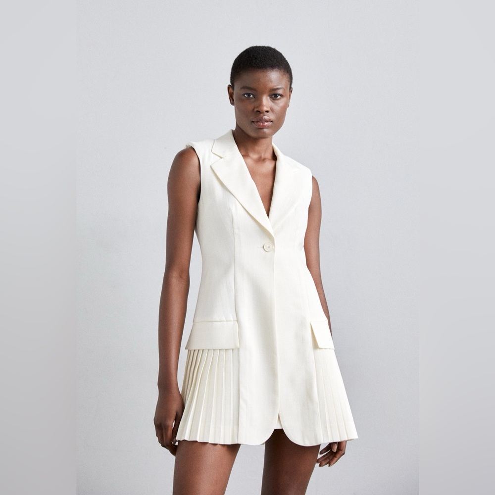 SANDRO MINI PLEATED SUIT DRESS - ECRU WHITE SIZE 6 US (38) (PREOWNED)